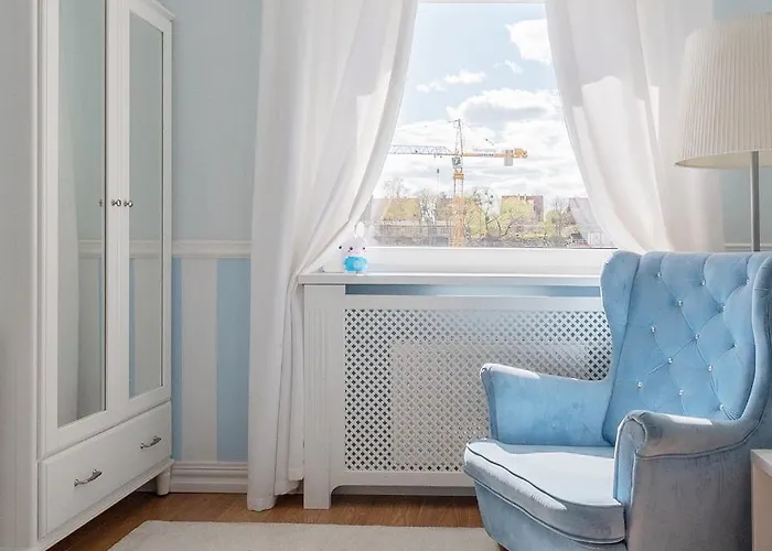 Elegant Near Old Town - Free Parking Апартаменты *